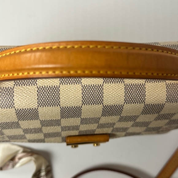 Louis Vuitton Damier Azur Croisette - Picture 8 of 16